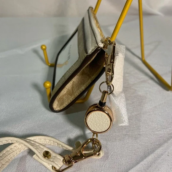 Coach Beige Mini Skinny ID Card , Coin Wallet Keychain/wristlet/lanyard - Picture 4 of 9